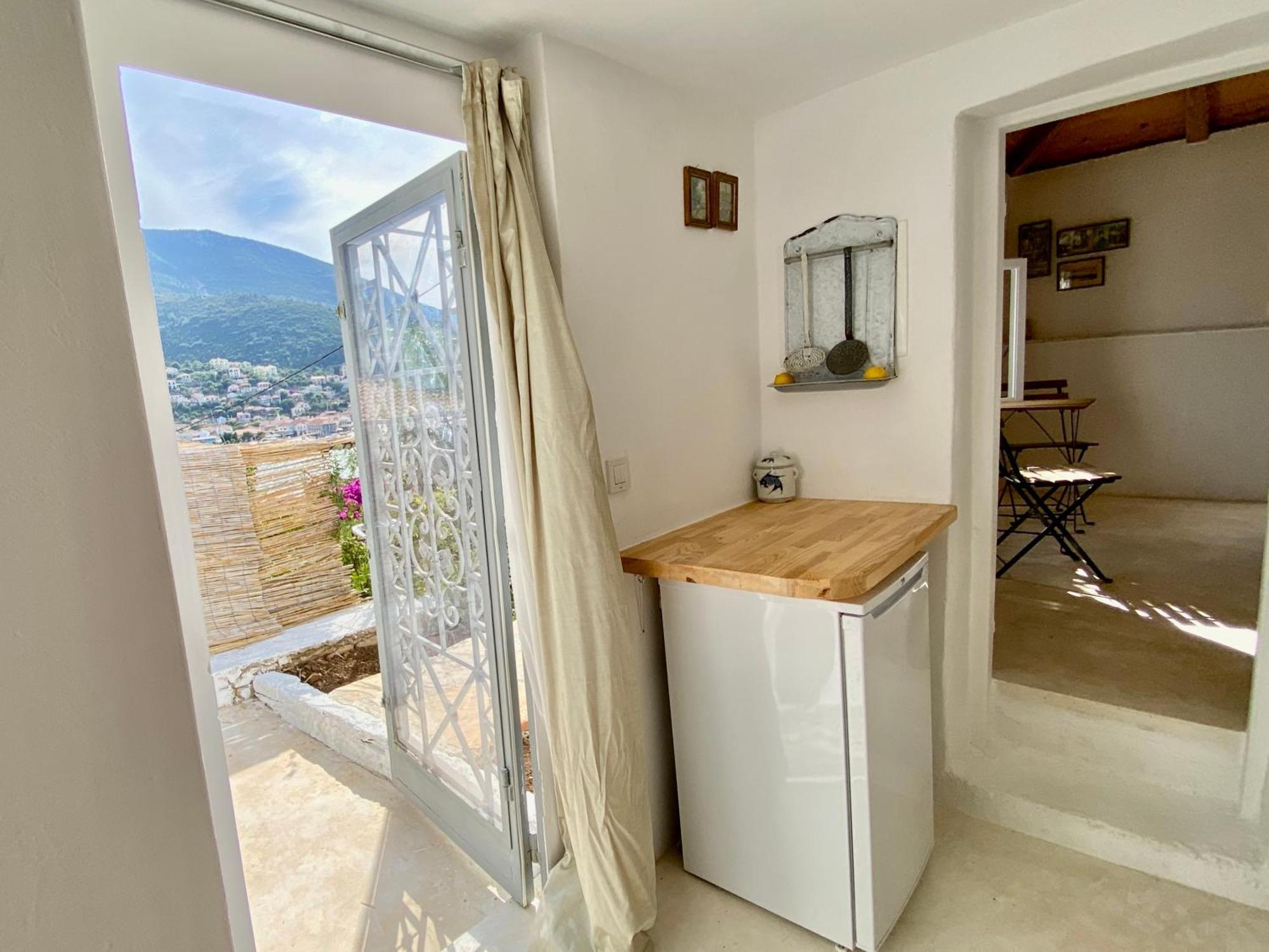 Stylish Vathy Studio With Sea View Екстер'єр фото