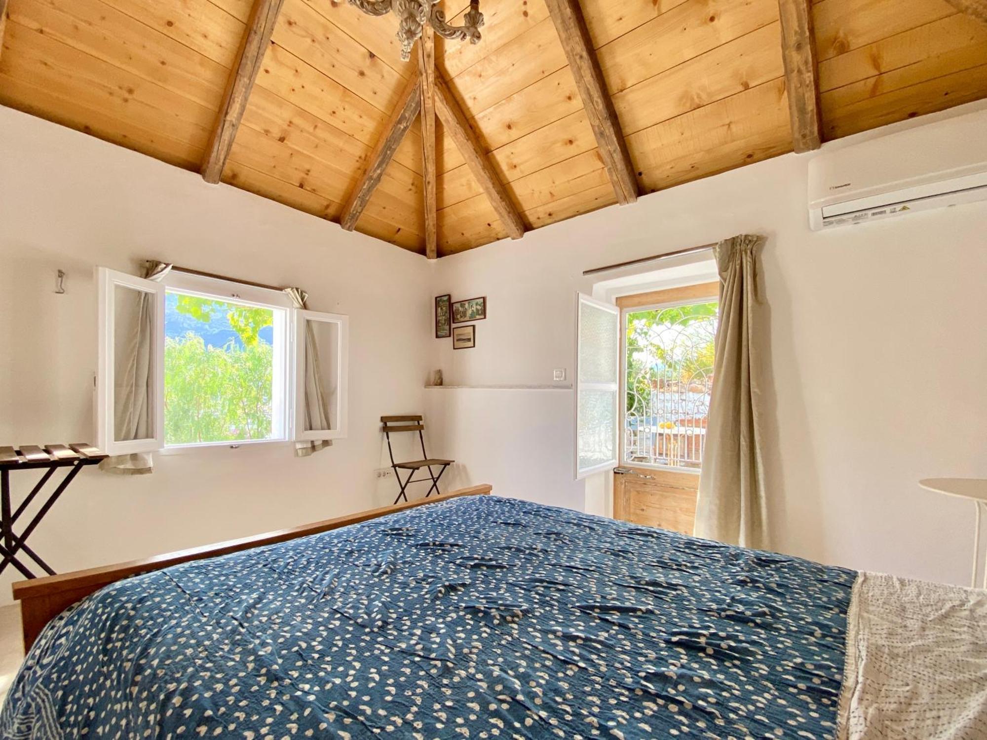 Stylish Vathy Studio With Sea View Екстер'єр фото